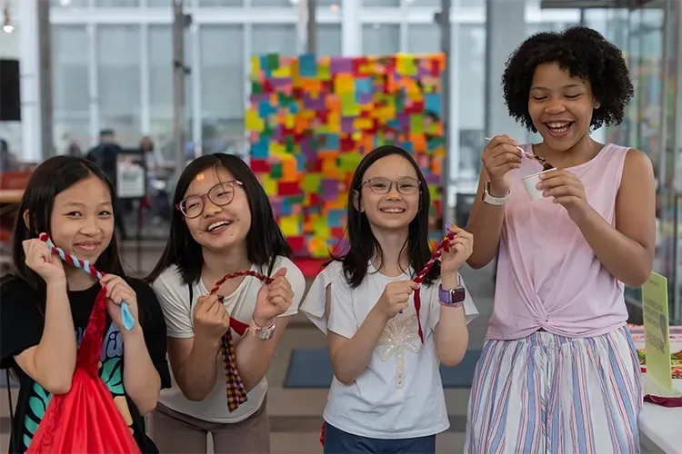A demonstration led by artist Tomo Mori brought smiles to everyone at Lenfest Center for the Arts during Manhattanville Community Day! Photo by Lucas Hoeffel.